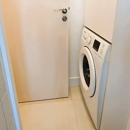 Grand Studio Confortable Avec Vue Degagee - Nation פריז