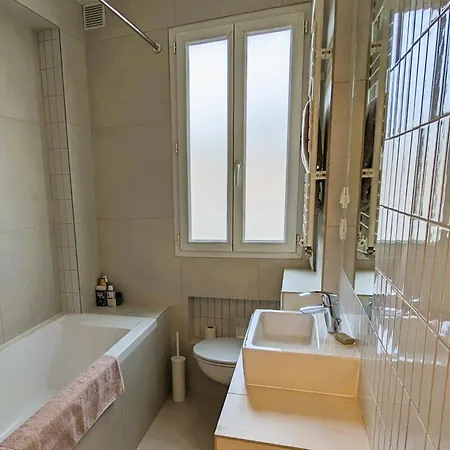 Apartment Grand Studio Confortable Avec Vue Degagee - Nation